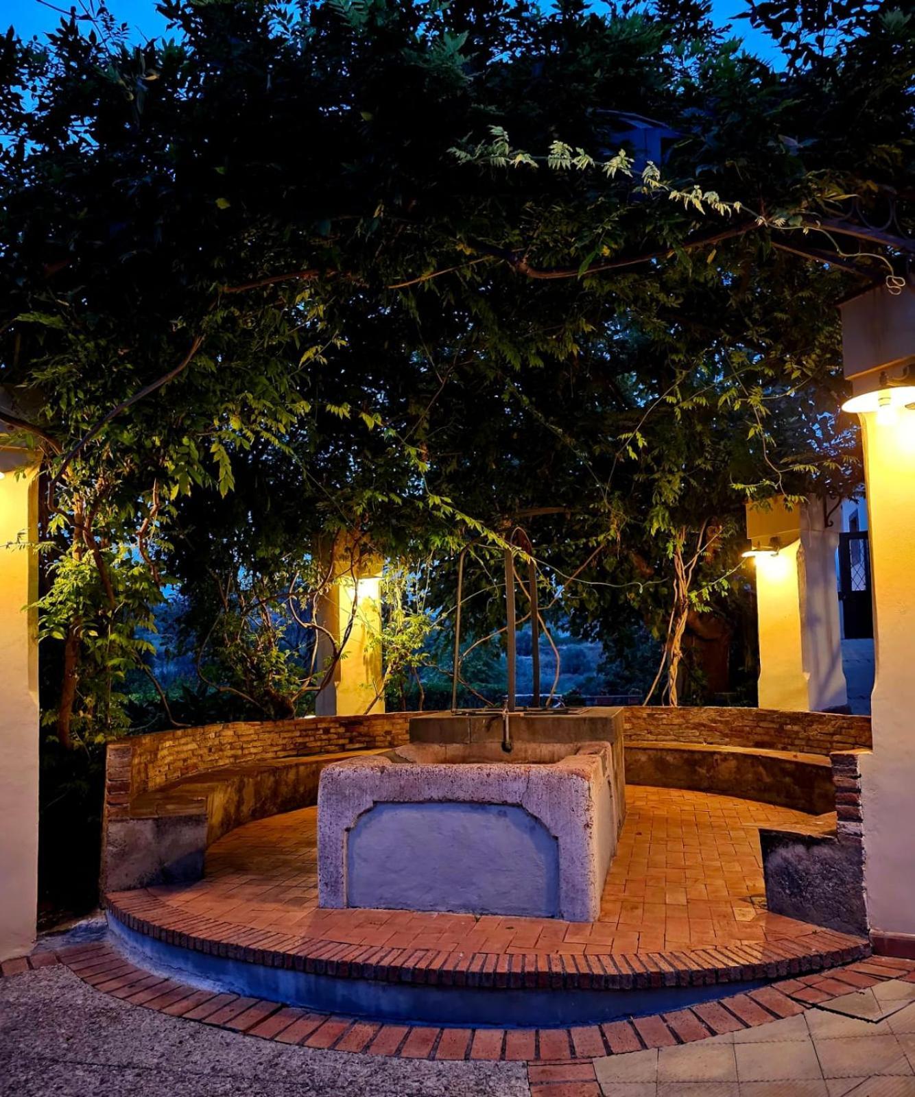 Antico Borgo Etneo Country Hotel Calatabiano Exteriör bild