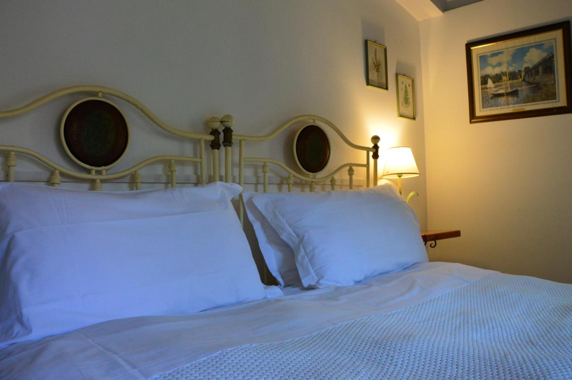 Antico Borgo Etneo Country Hotel Calatabiano Exteriör bild